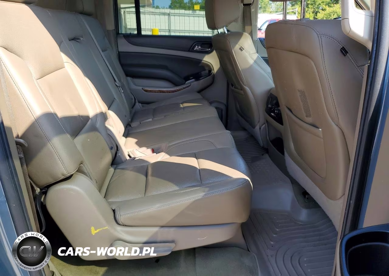 2016 Chevrolet Suburban VIN:1GNSKJKC7GR398594 - 11