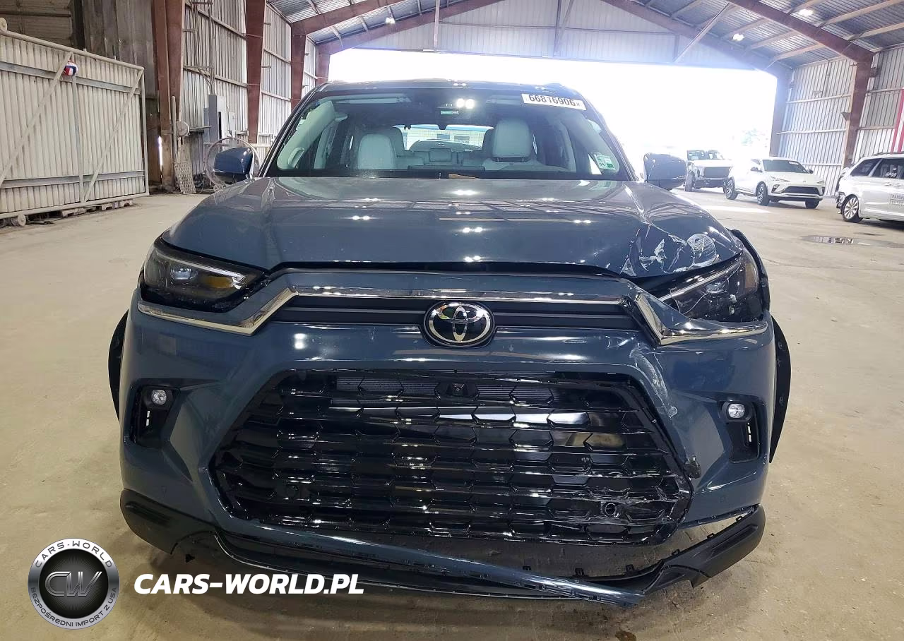 2026 Toyota Grand Highlander Platinum VIN:5TDAAAB53TS134664 - 5