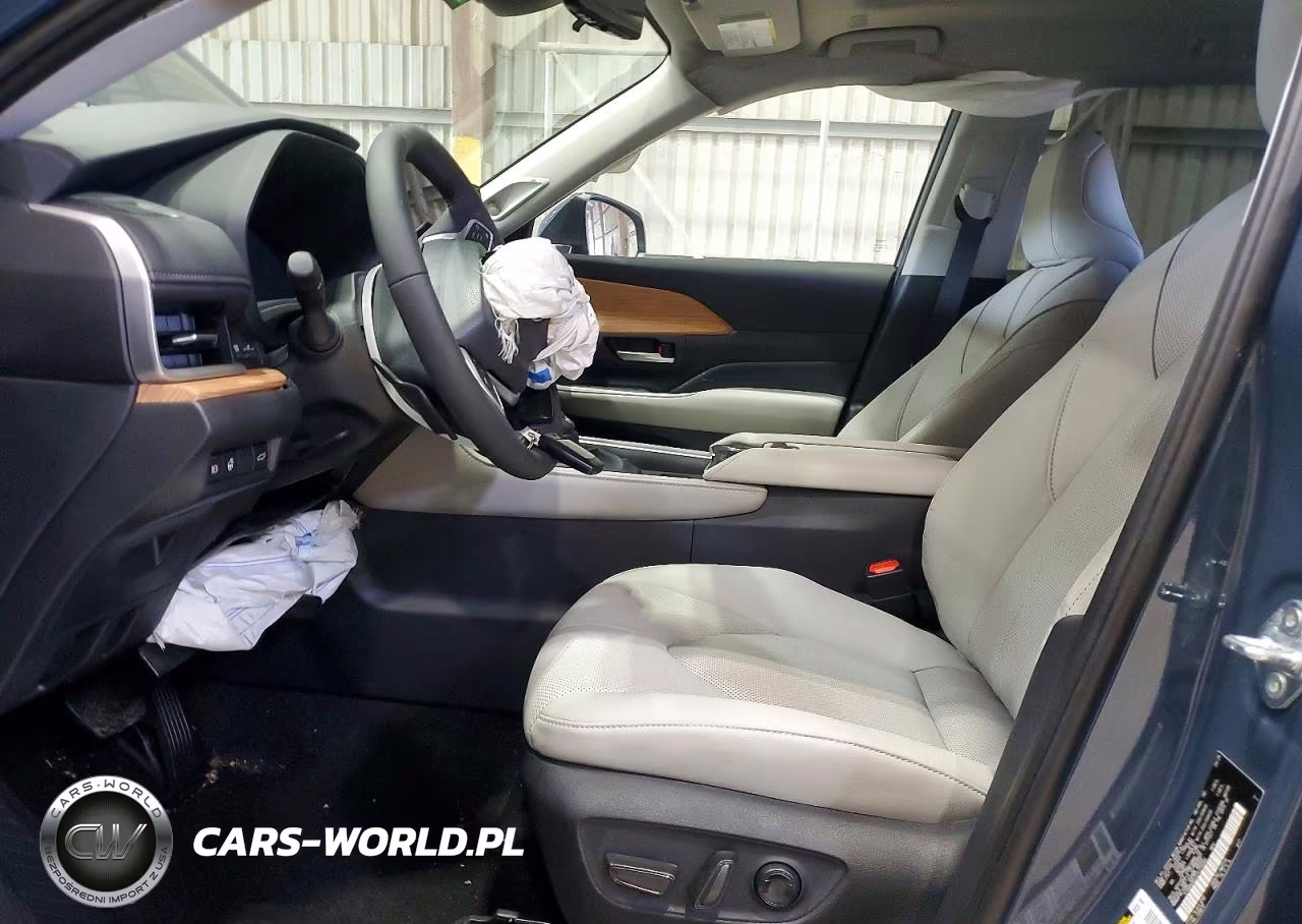 2026 Toyota Grand Highlander Platinum VIN:5TDAAAB53TS134664 - 7