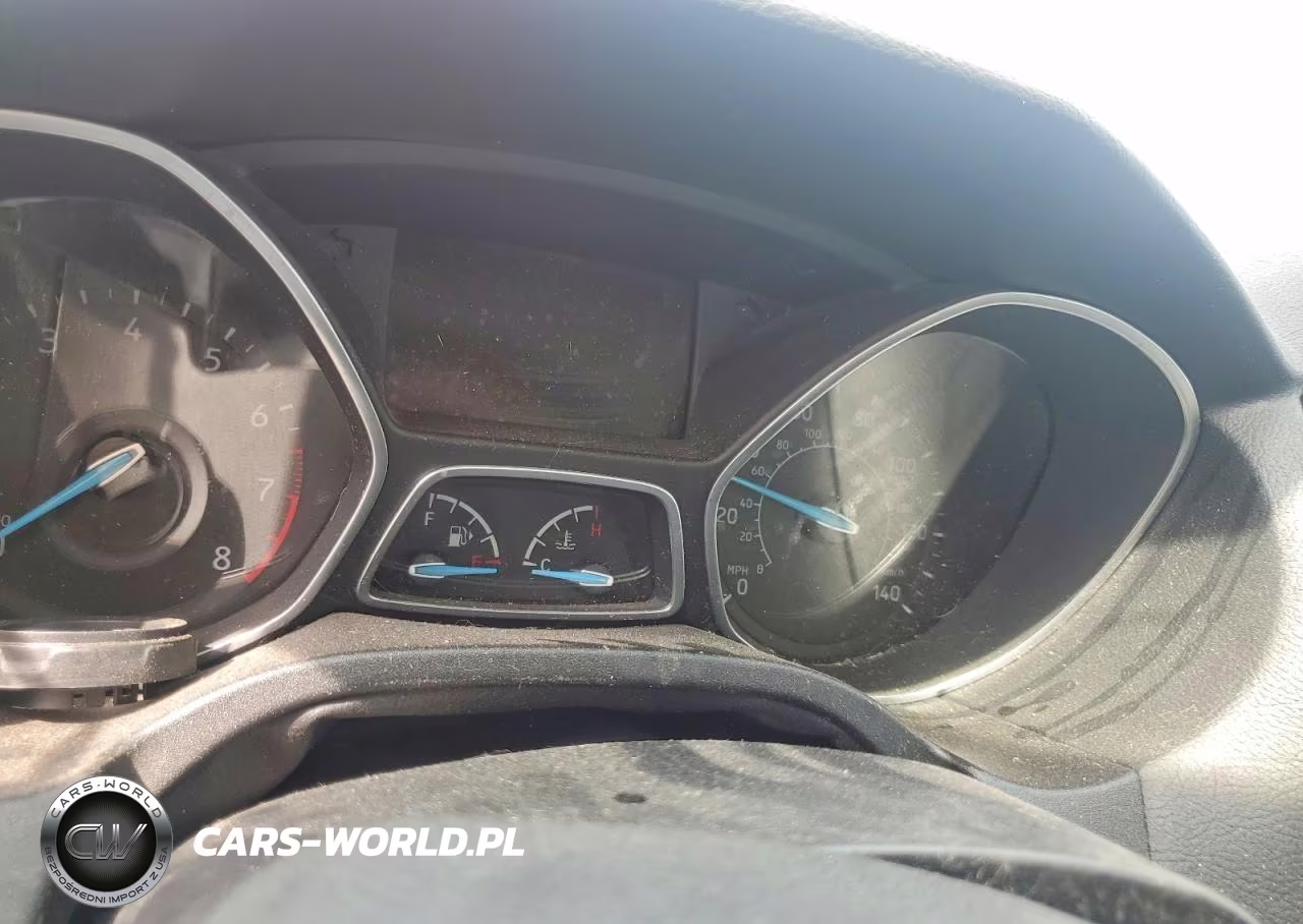 2018 Ford Focus S VIN:1FADP3E24JL209739 - 9