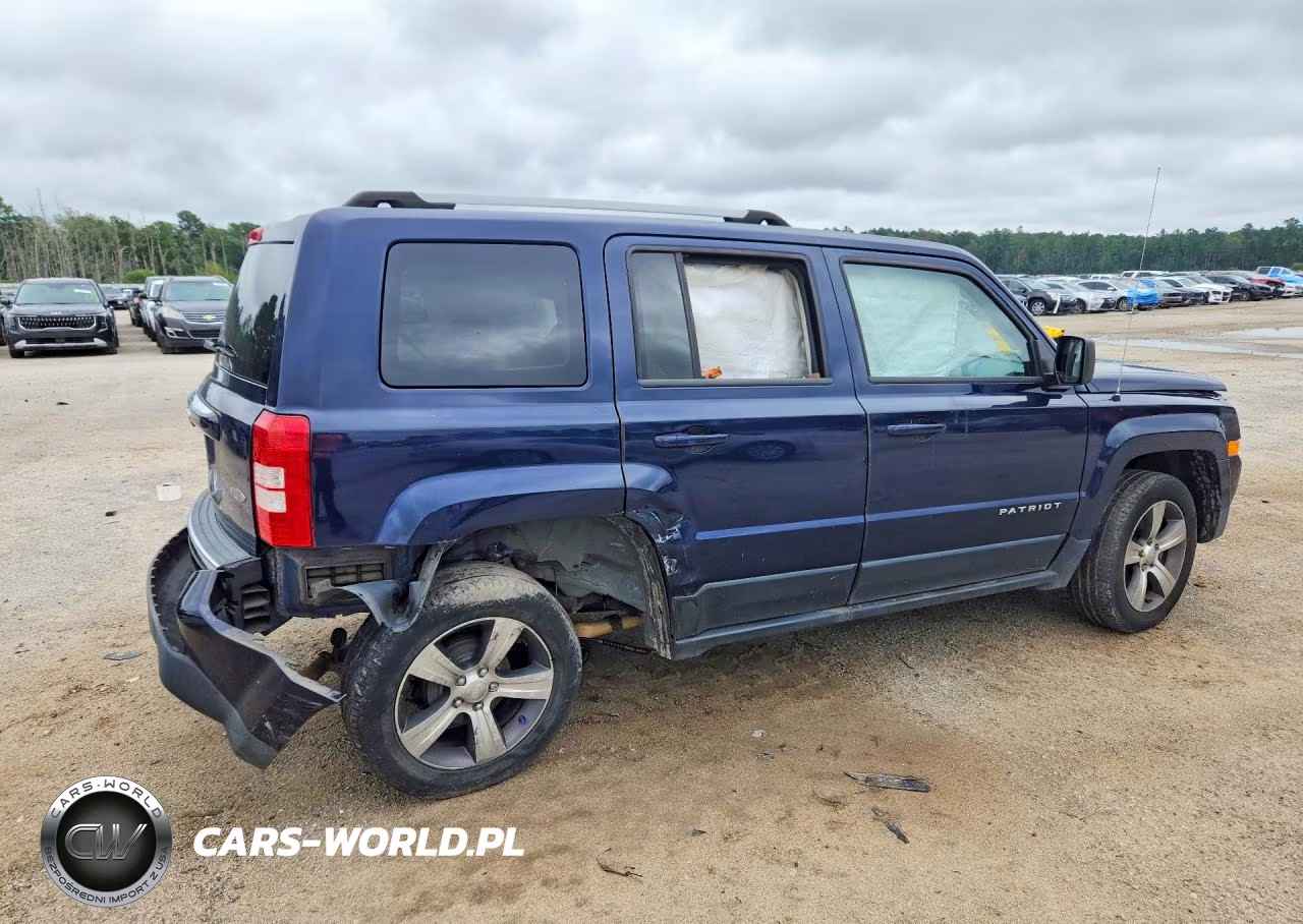 2016 Jeep Patriot Latitude VIN:1C4NJPFA7GD575985 - 3