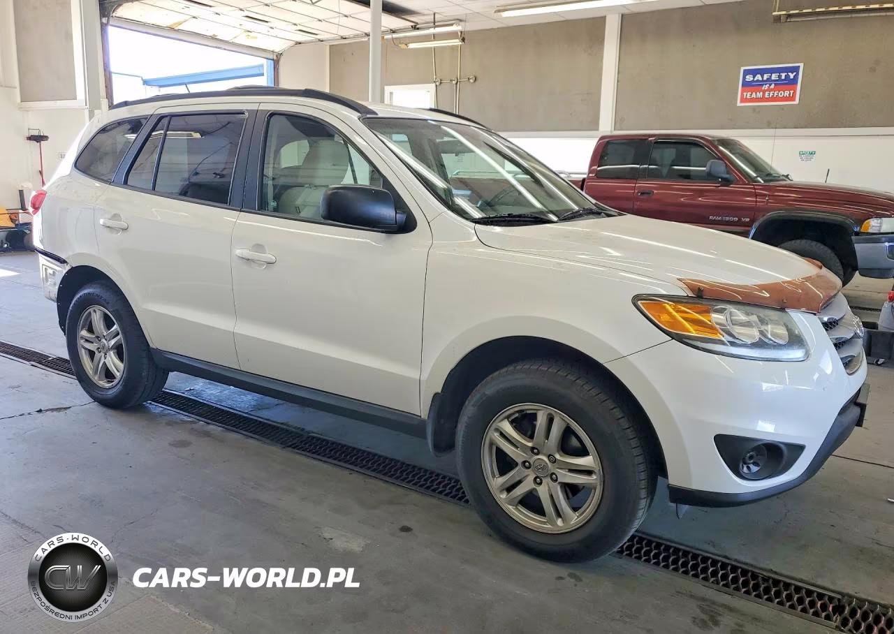 2012 Hyundai Santa Fe Gls VIN:5XYZGDAG9CG123865 - 4
