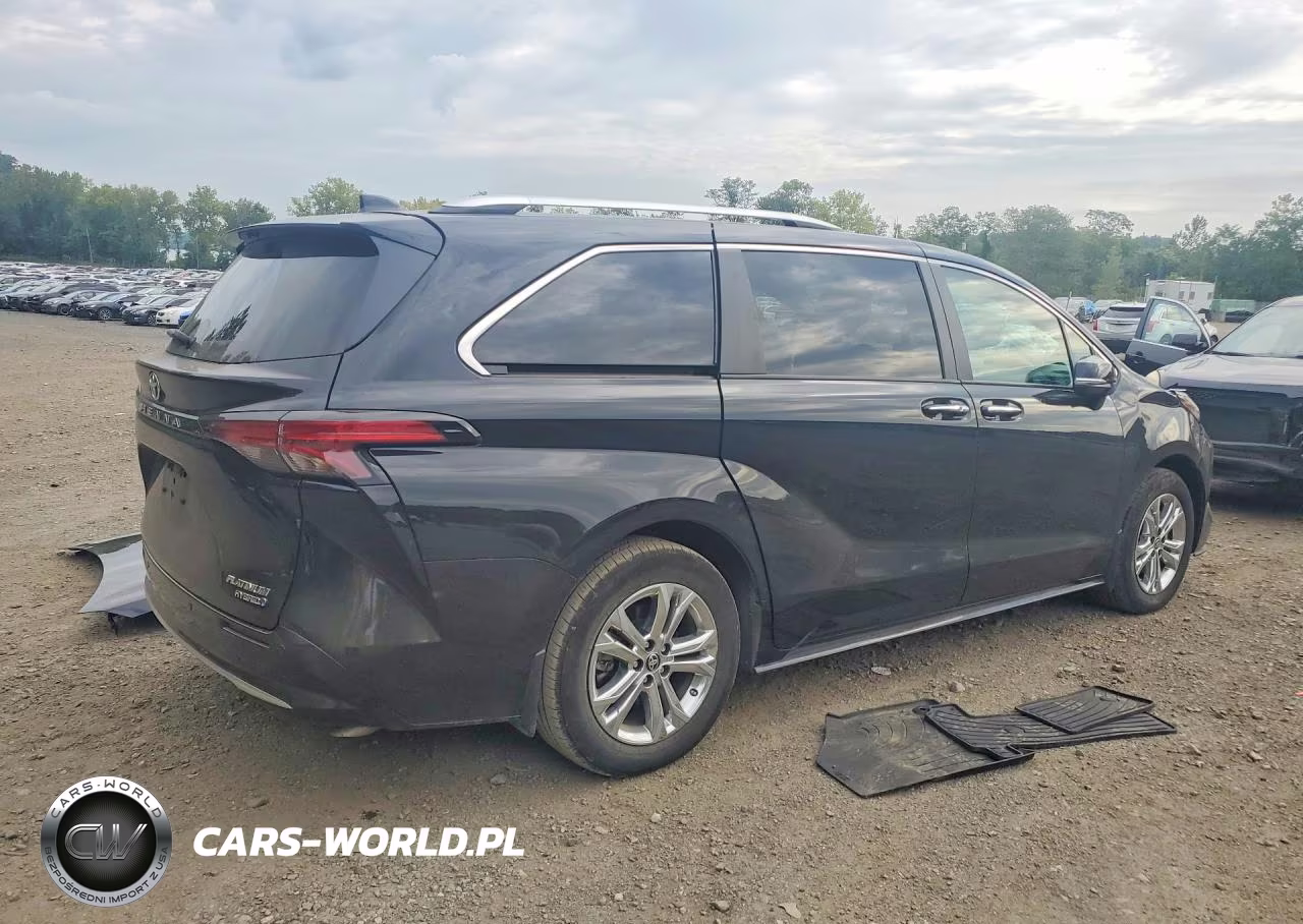 2024 Toyota Sienna Platinum 7-Passenger VIN:5TDESKFC5RS130248 - 3
