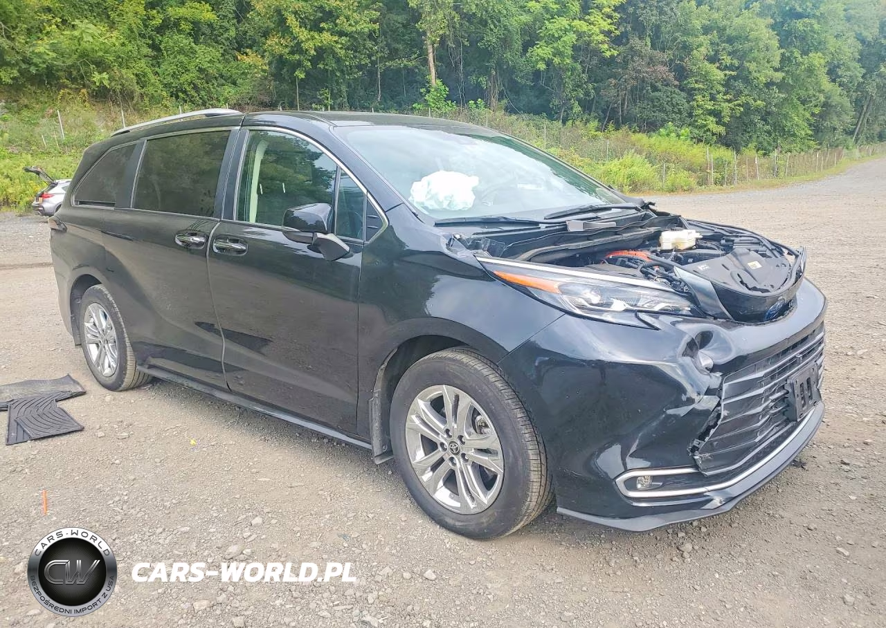 2024 Toyota Sienna Platinum 7-Passenger VIN:5TDESKFC5RS130248 - 4