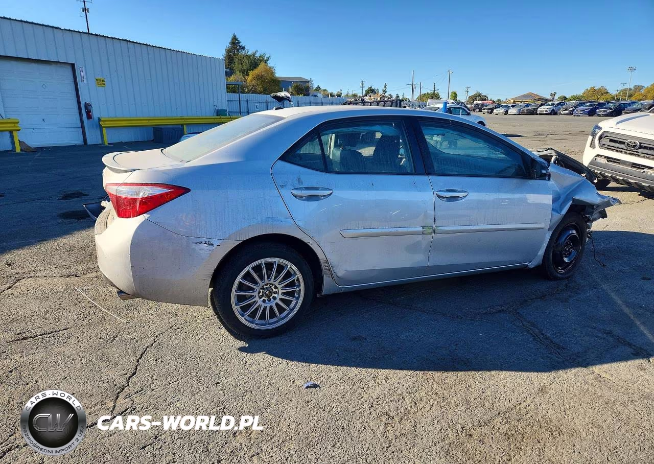 2016 Toyota Corolla S Plus VIN:2T1BURHE6GC647469 - 3