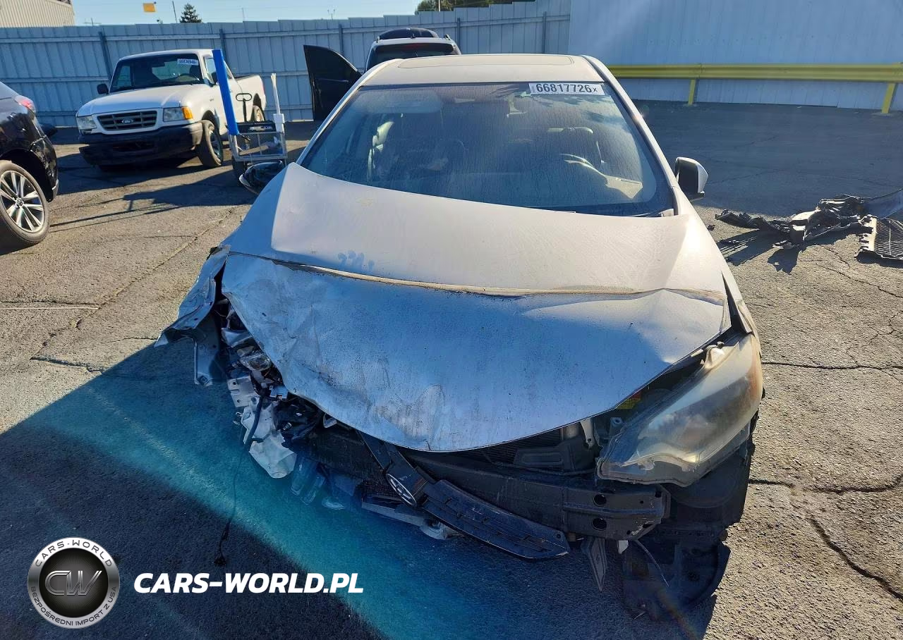 2016 Toyota Corolla S Plus VIN:2T1BURHE6GC647469 - 5
