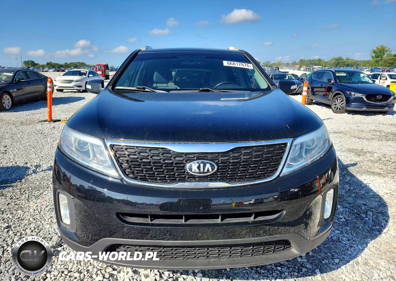 2015 Kia Sorento Lx VIN:5XYKT4A67FG593790 - 5