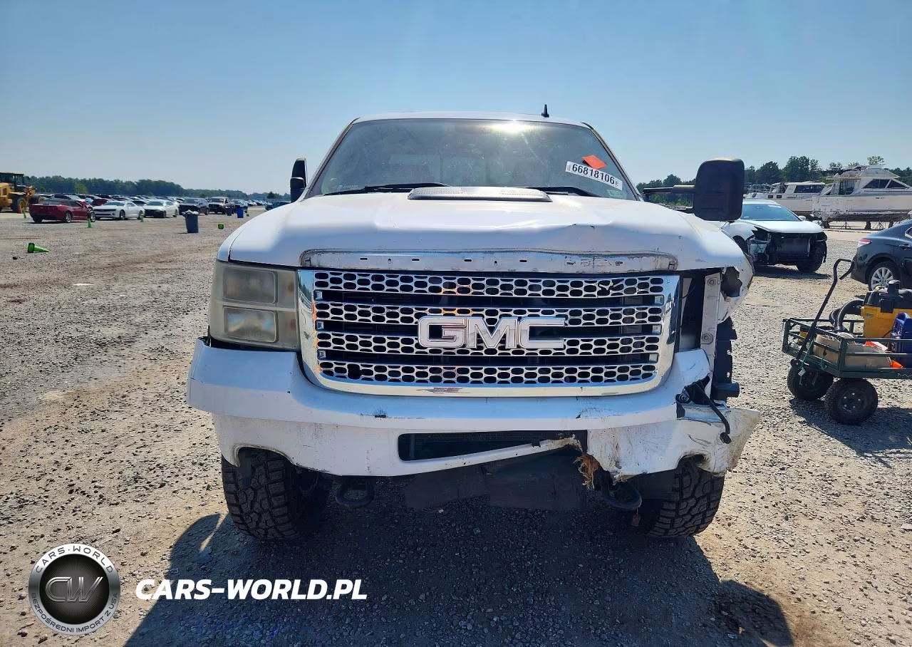 2013 GMC Sierra K2500 Denali VIN:1GT125E82DF146557 - 5