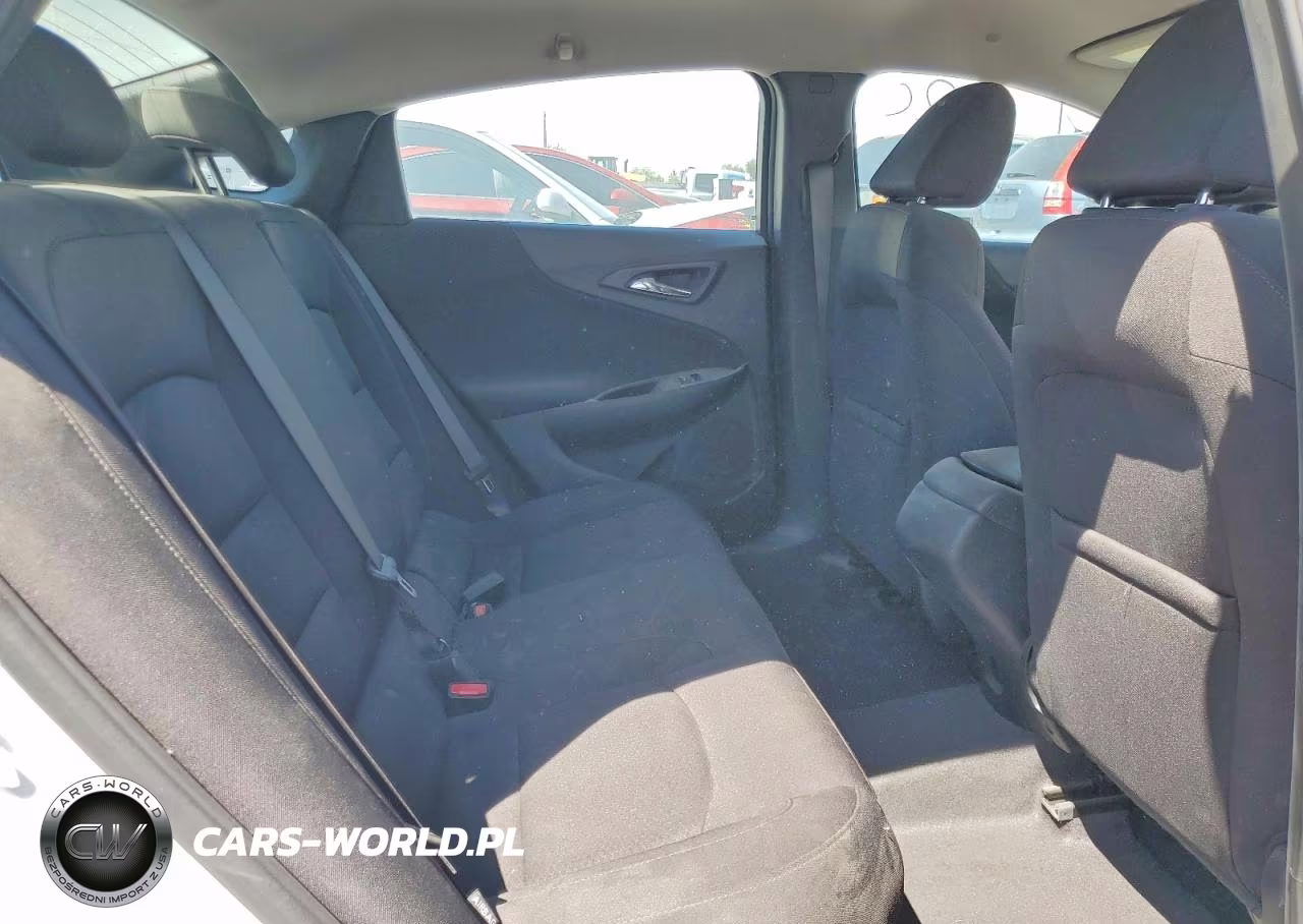 2019 Chevrolet Malibu Rs VIN:1G1ZG5ST6KF221585 - 10
