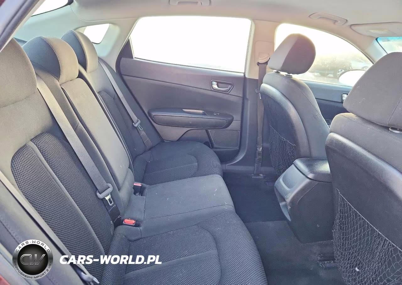 2019 Kia Optima Lx VIN:5XXGT4L35KG287548 - 10