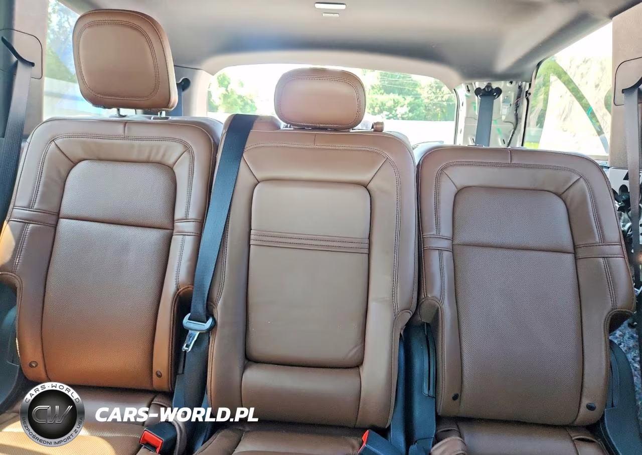 2020 Lincoln Aviator Reserve VIN:5LM5J7WC9LGL21990 - 10