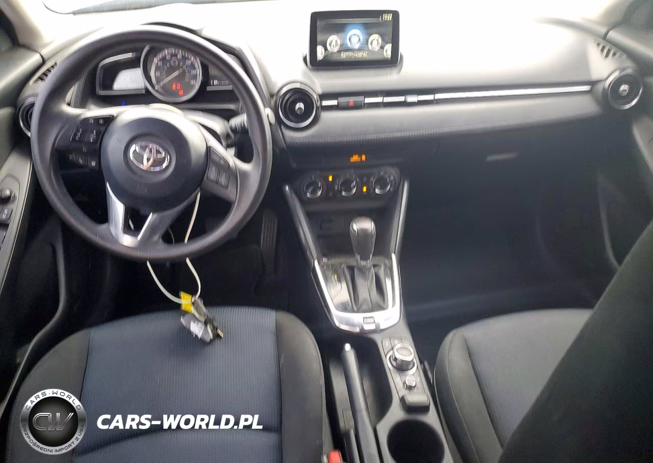 2017 Toyota Yaris Ia Base VIN:3MYDLBYV2HY156600 - 8