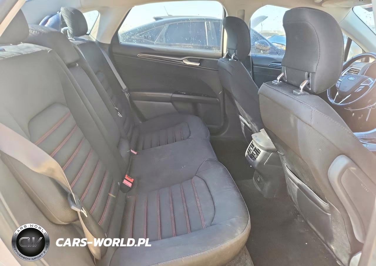 2015 Ford Fusion Se VIN:3FA6P0H78FR142361 - 10
