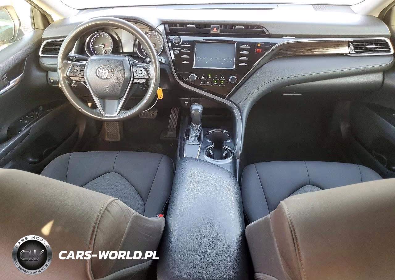 2019 Toyota Camry Le VIN:4T1B11HK3KU245481 - 8