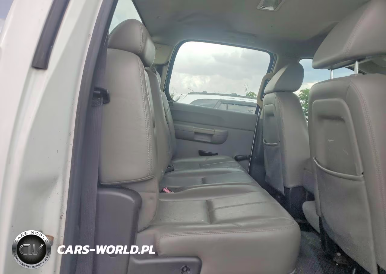 2008 Chevrolet Silverado K3500 VIN:1GCJK33638F150967 - 10