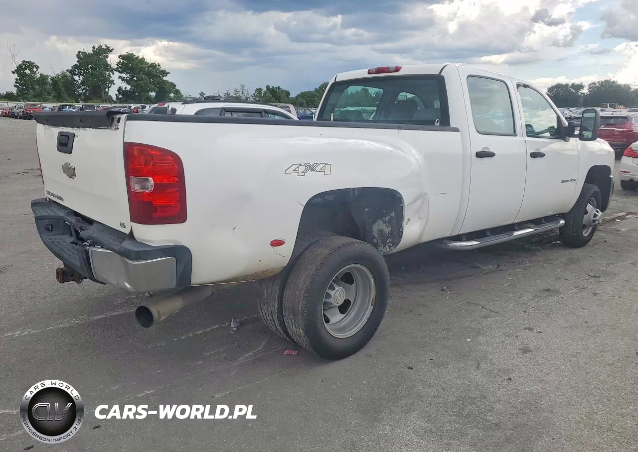 2008 Chevrolet Silverado K3500 VIN:1GCJK33638F150967 - 3