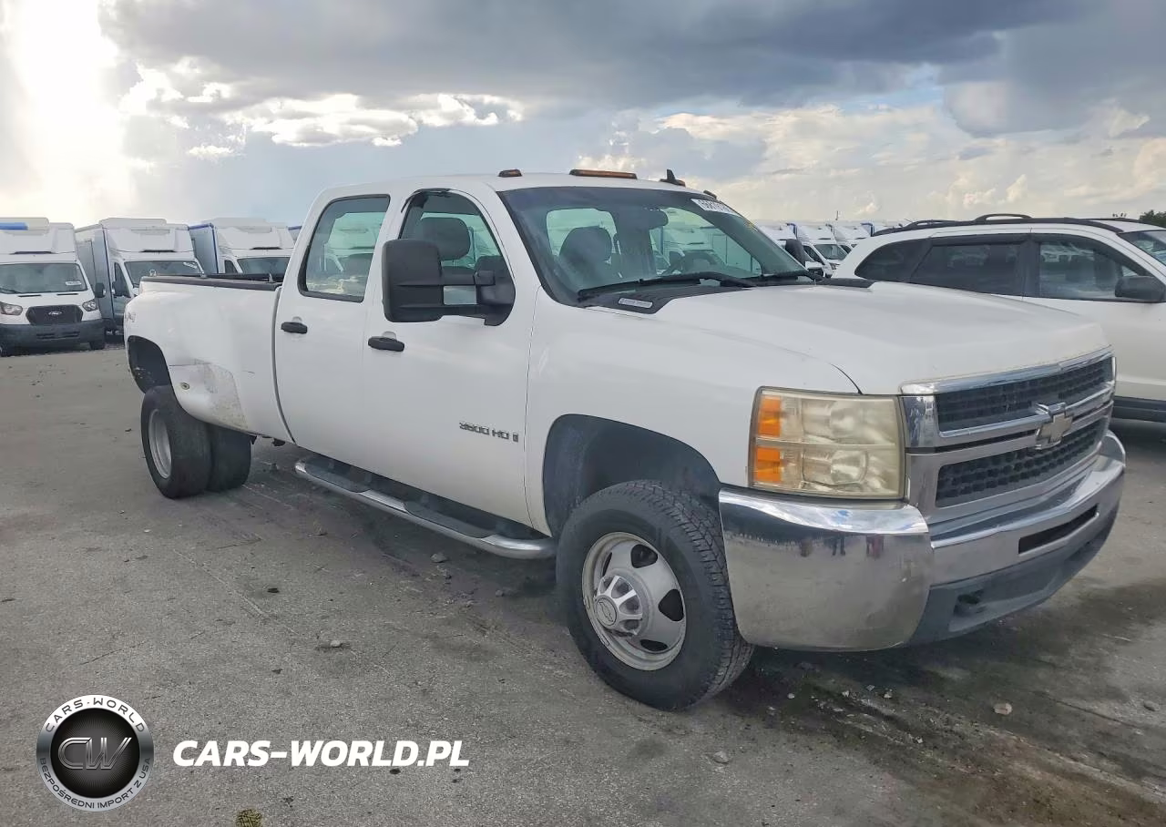 2008 Chevrolet Silverado K3500 VIN:1GCJK33638F150967 - 4