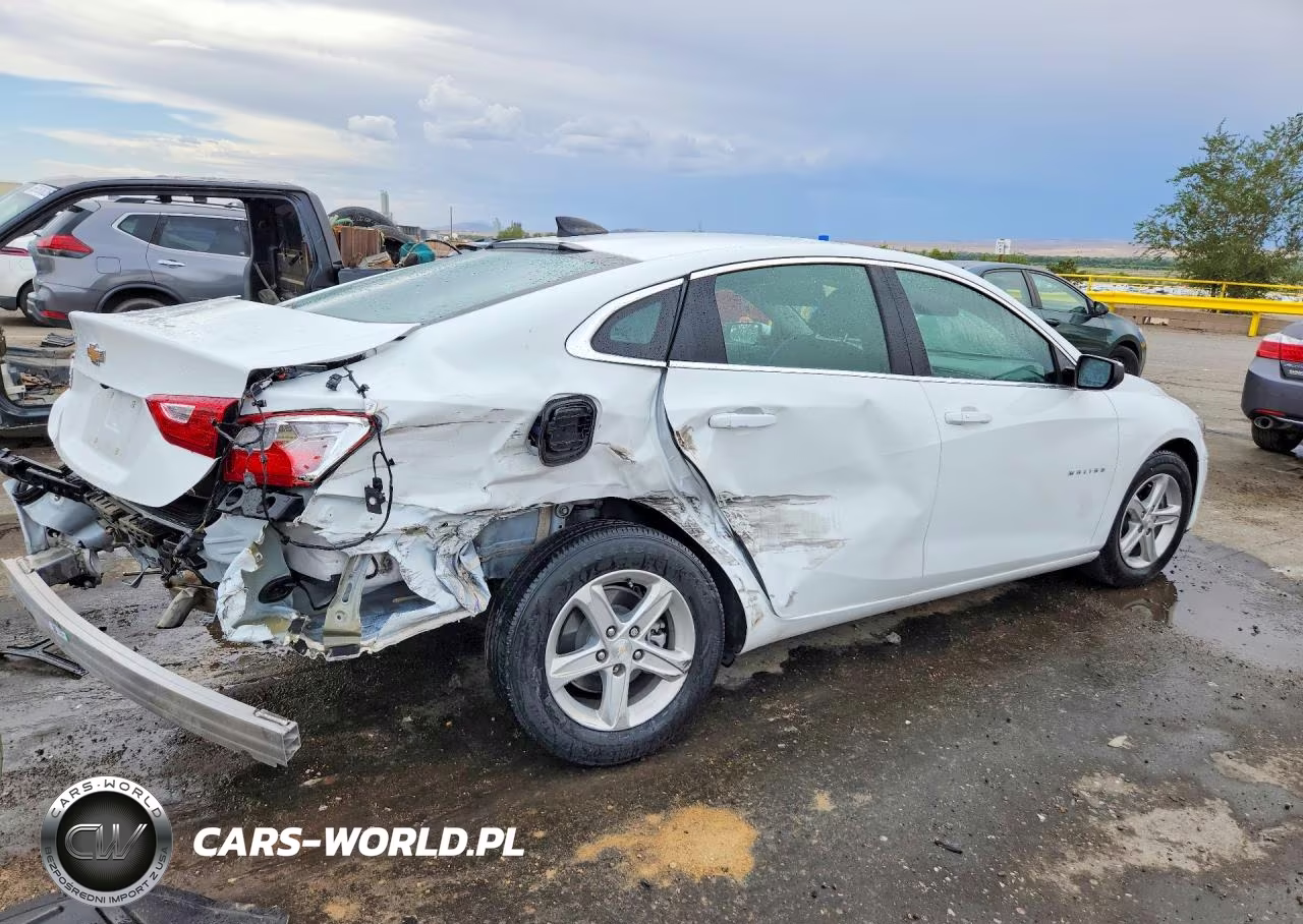 2025 Chevrolet Malibu Ls VIN:1G1ZB5ST3SF100639 - 3