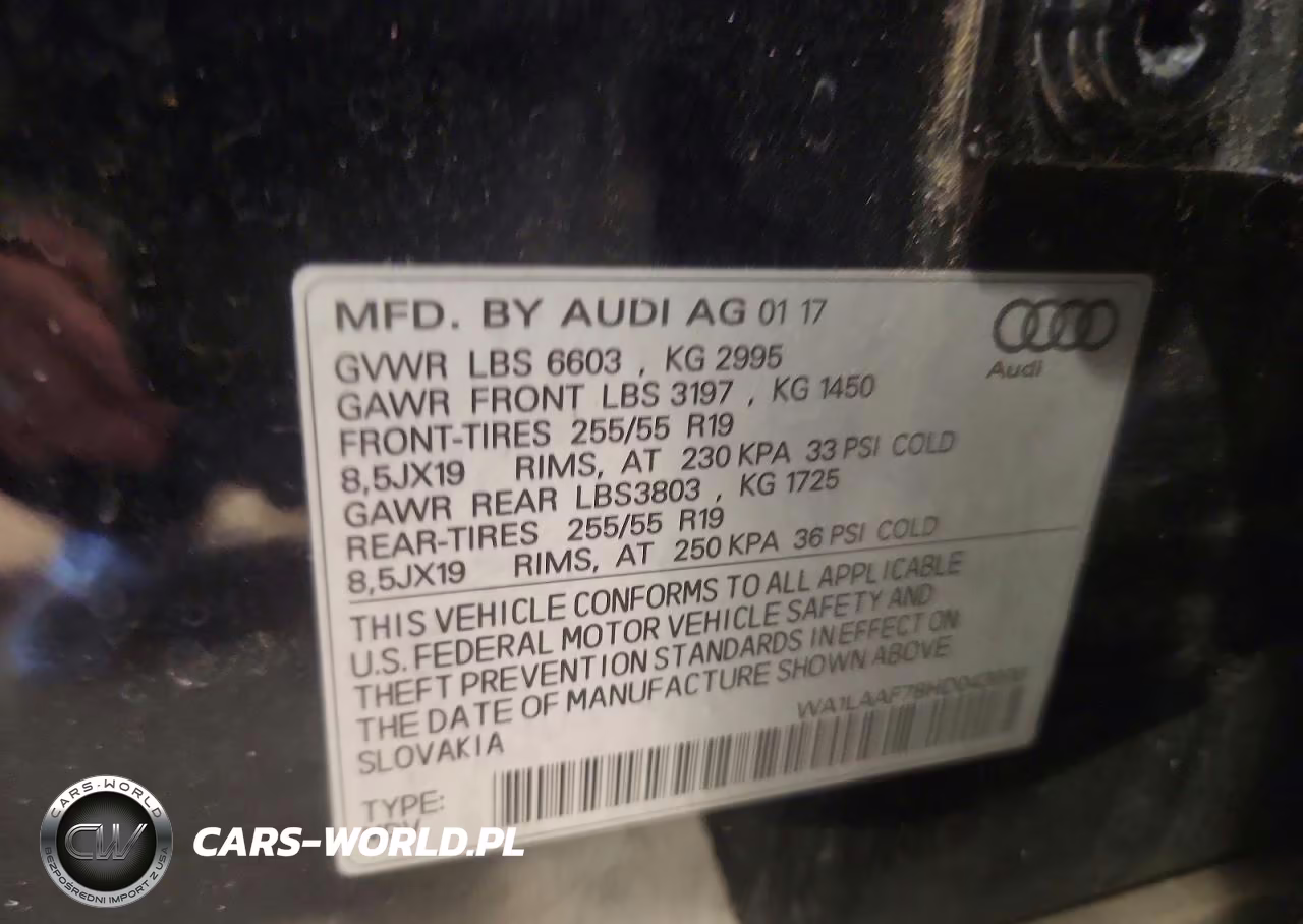 2017 Audi Q7 3.0T Premium VIN:WA1LAAF78HD043696 - 13