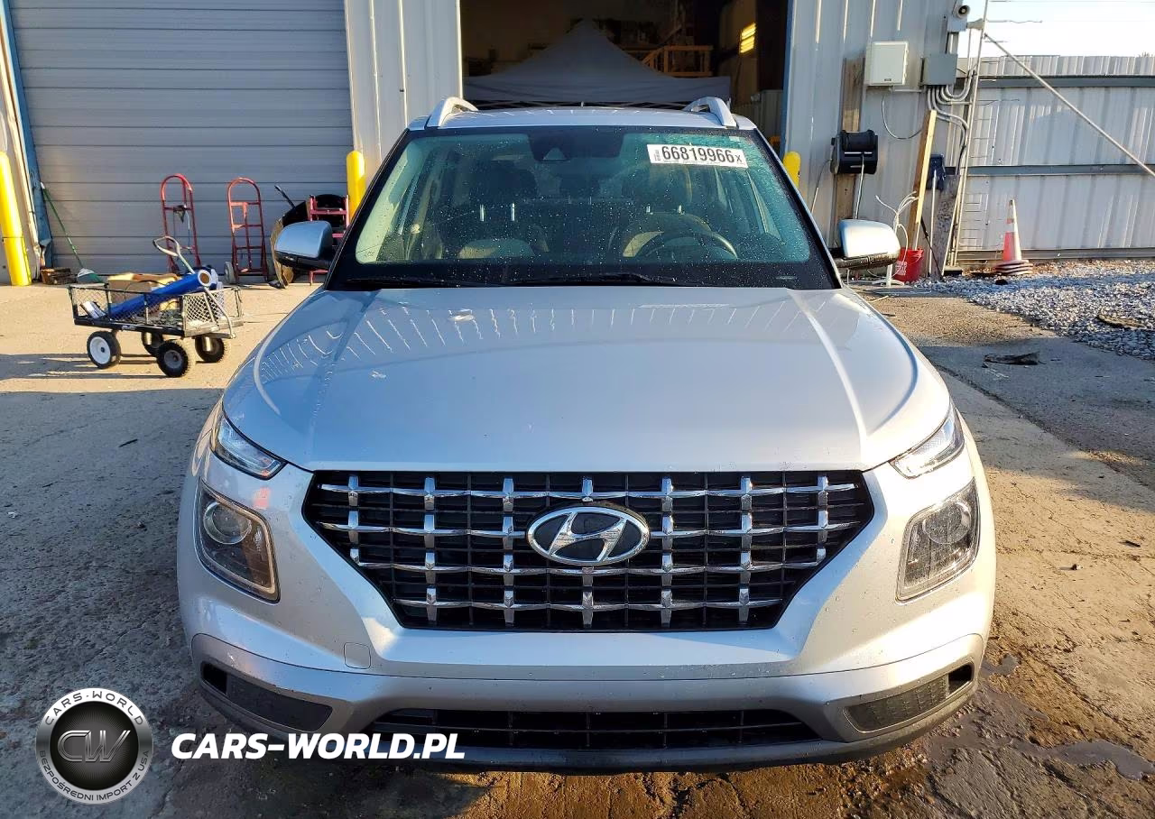 2022 Hyundai Venue Sel VIN:KMHRC8A32NU158776 - 5