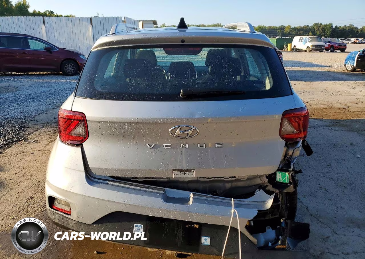 2022 Hyundai Venue Sel VIN:KMHRC8A32NU158776 - 6