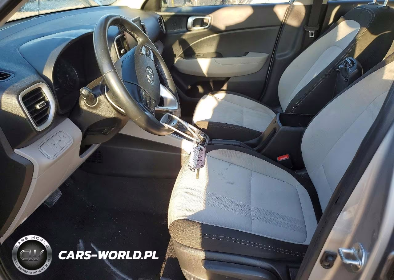 2022 Hyundai Venue Sel VIN:KMHRC8A32NU158776 - 7