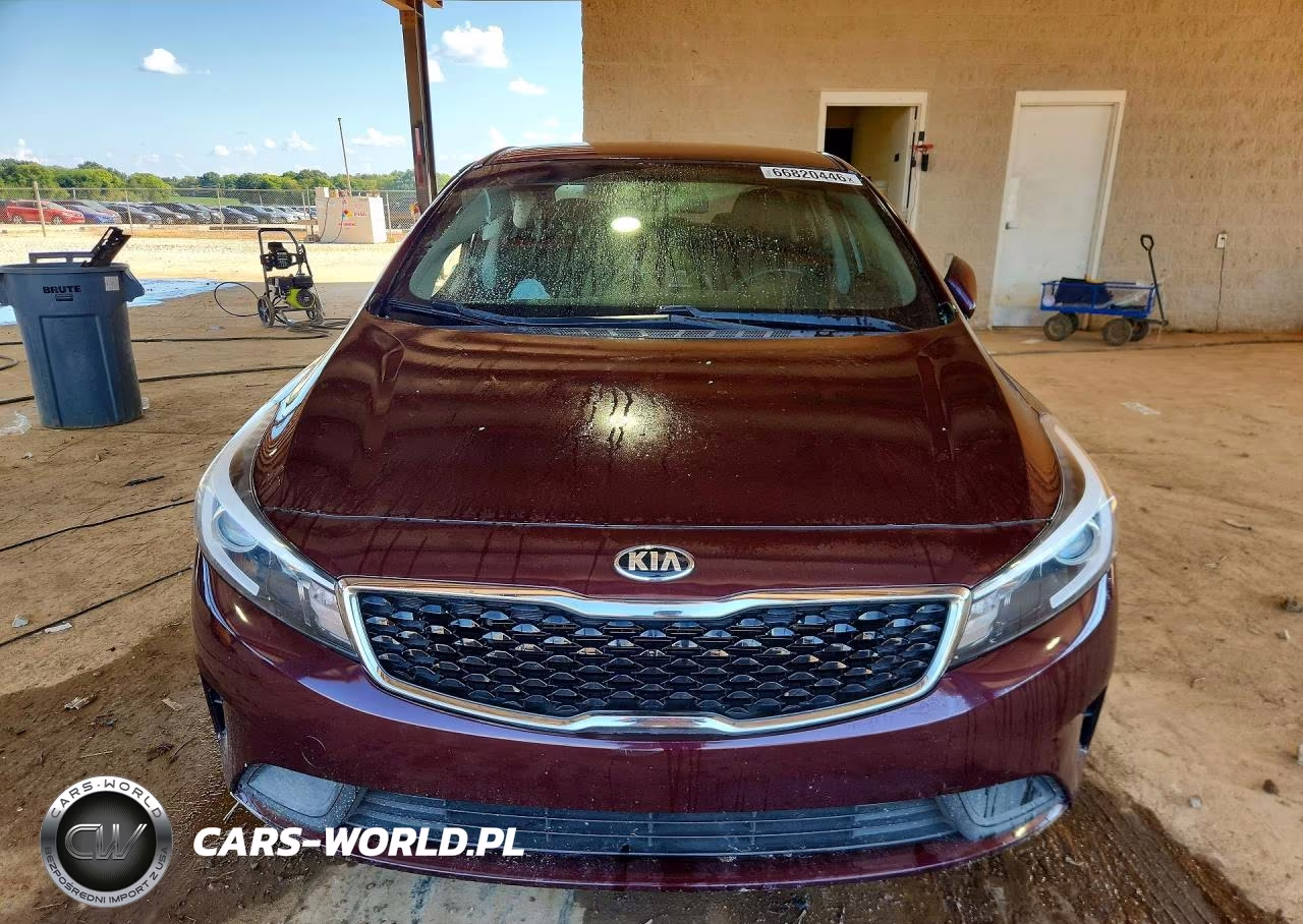 2017 Kia Forte Lx VIN:3KPFK4A72HE131618 - 5