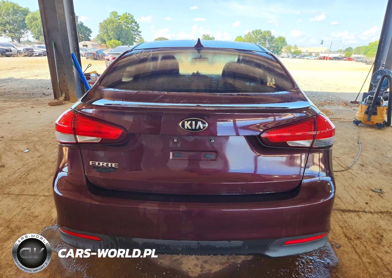 2017 Kia Forte Lx VIN:3KPFK4A72HE131618 - 6