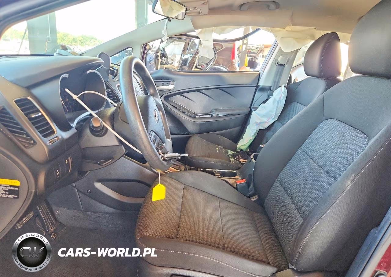 2017 Kia Forte Lx VIN:3KPFK4A72HE131618 - 7