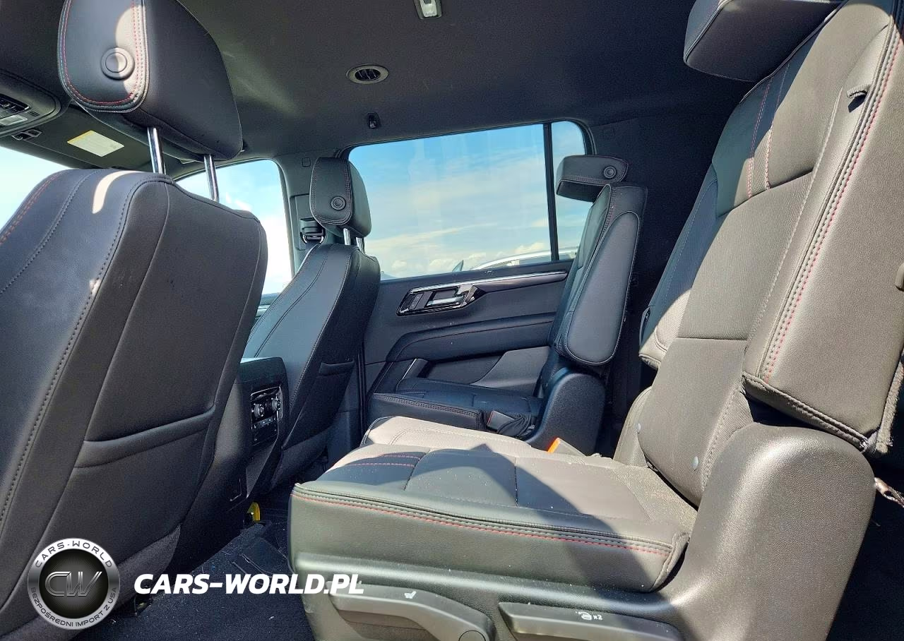 2026 Chevrolet Suburban K1500 Rst VIN:1GNS6EKD2TR154043 - 11