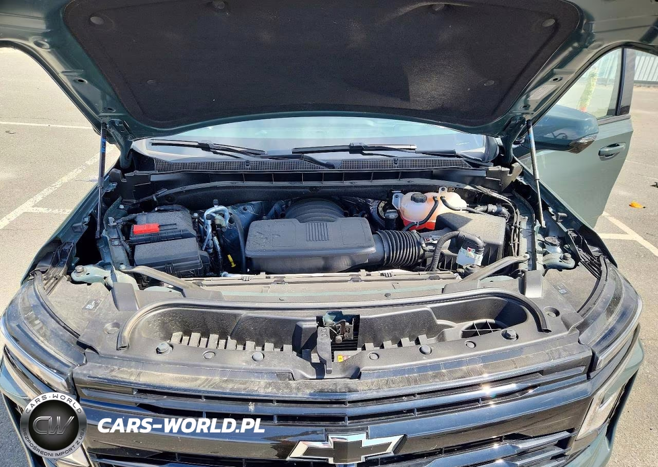 2026 Chevrolet Suburban K1500 Rst VIN:1GNS6EKD2TR154043 - 12
