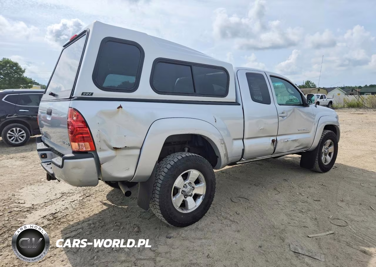 2008 Toyota Tacoma V6 VIN:5TEUU42N48Z579317 - 3