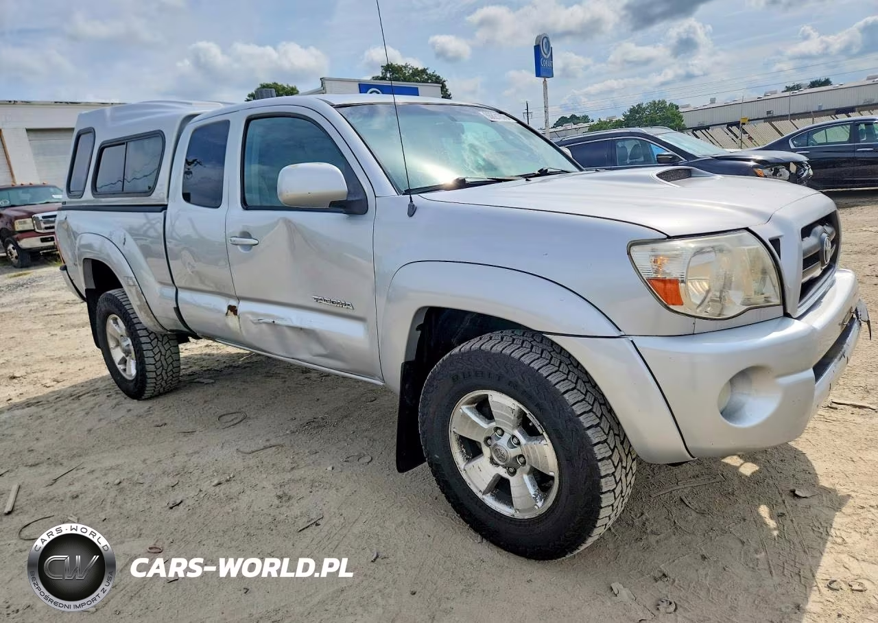 2008 Toyota Tacoma V6 VIN:5TEUU42N48Z579317 - 4