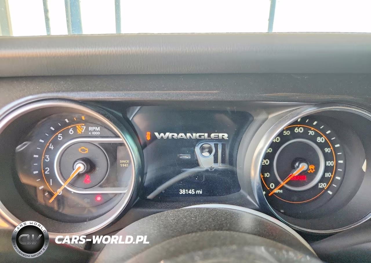 2022 Jeep Wrangler Unlimited Sahara VIN:1C4HJXEG3NW105943 - 9