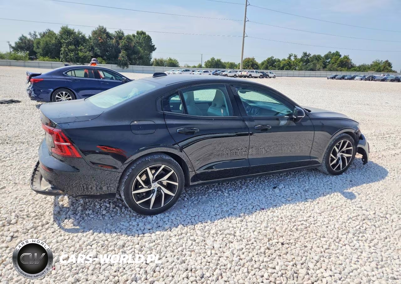 2020 Volvo S60 T5 Momentum VIN:7JR102FK7LG072349 - 3