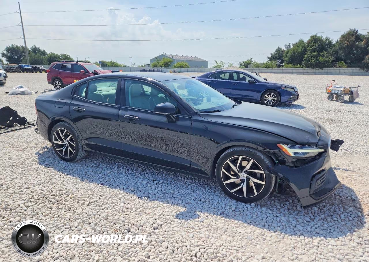 2020 Volvo S60 T5 Momentum VIN:7JR102FK7LG072349 - 4