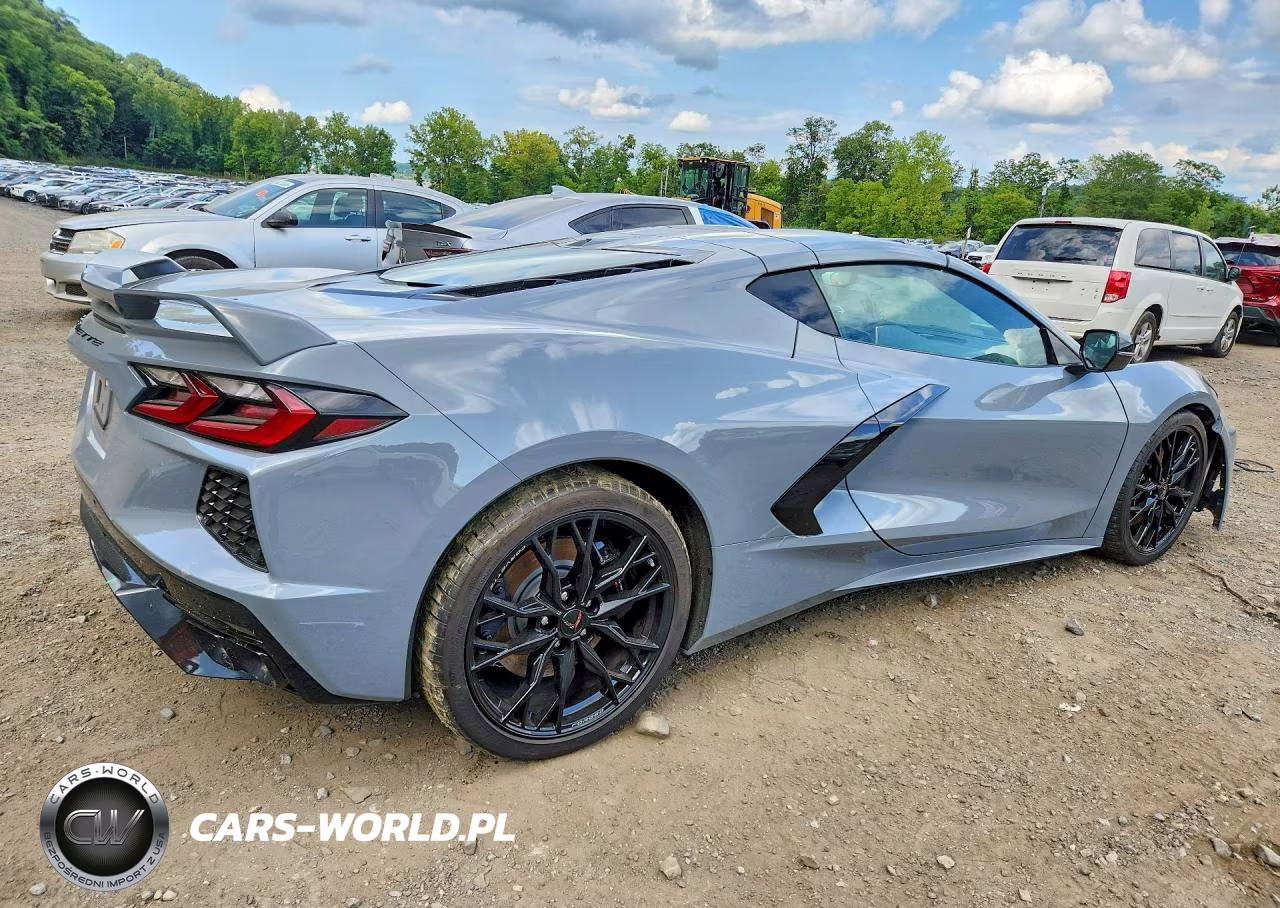 2024 Chevrolet Corvette Stingray 2Lt VIN:1G1YB2D41R5111459 - 3