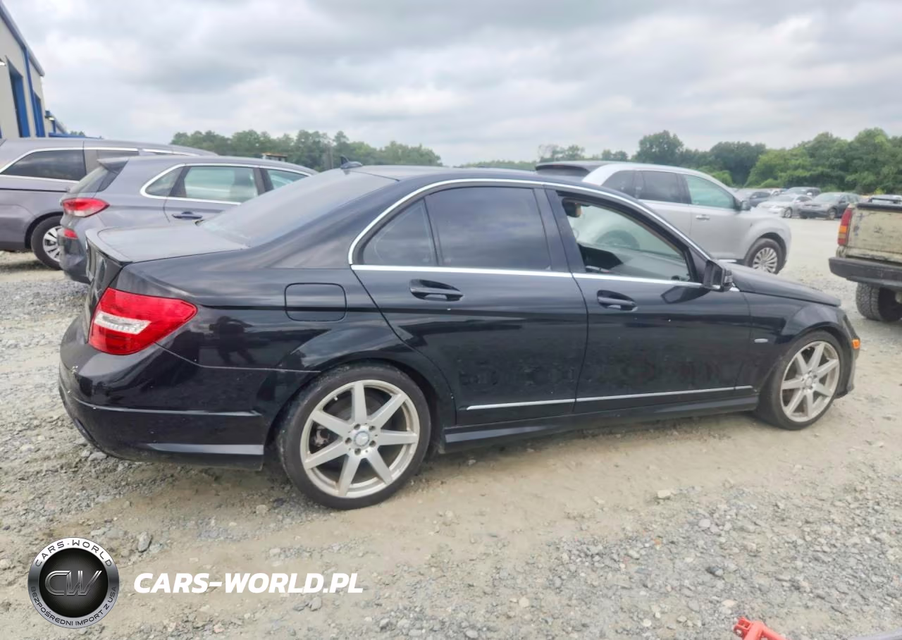 2012 Mercedes-Benz C 250 VIN:WDDGF4HB8CR191067 - 3