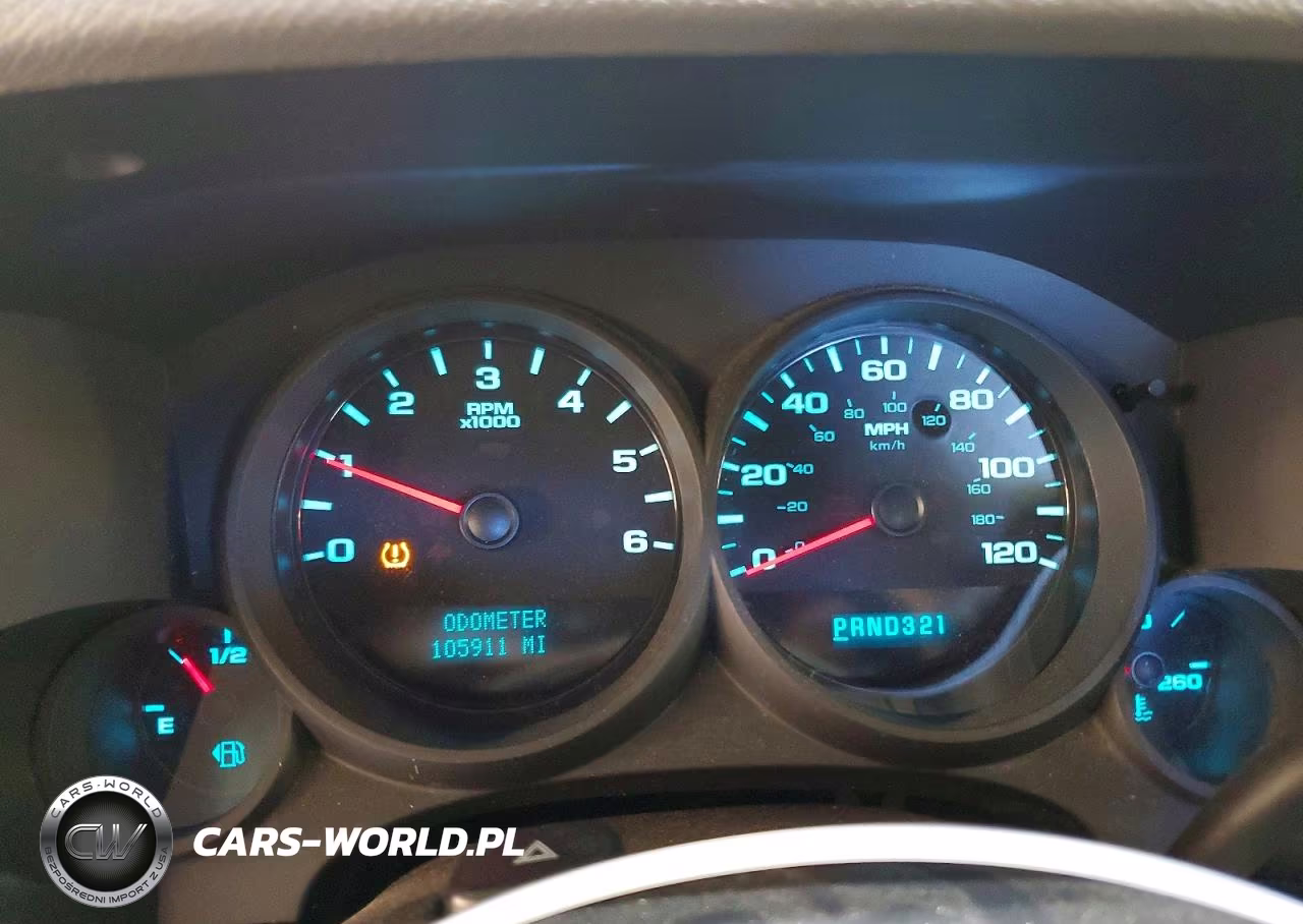2011 Chevrolet Silverado C1500 VIN:1GCRCPEX3BZ267273 - 9
