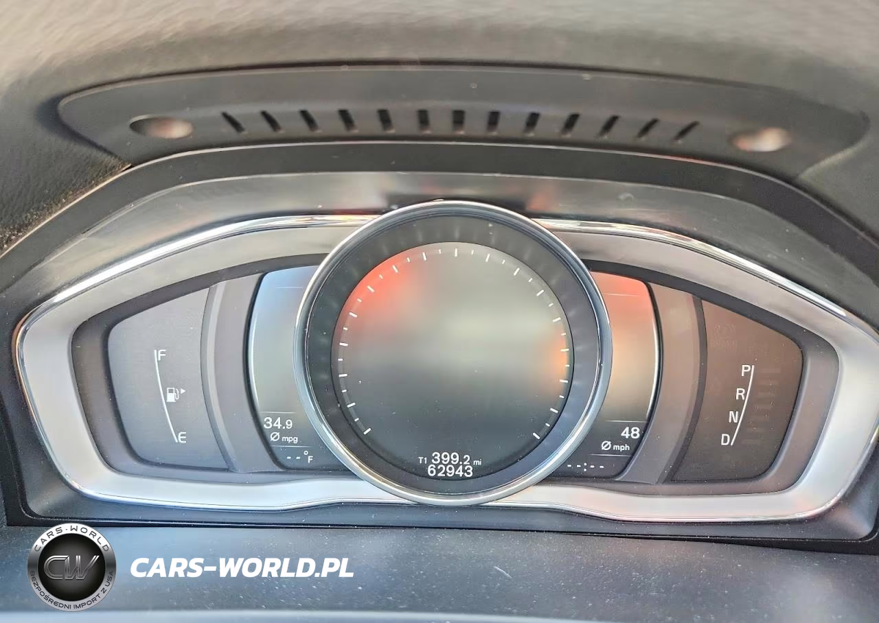 2018 Volvo S60 Dynamic VIN:YV126MFLXJ2456958 - 9