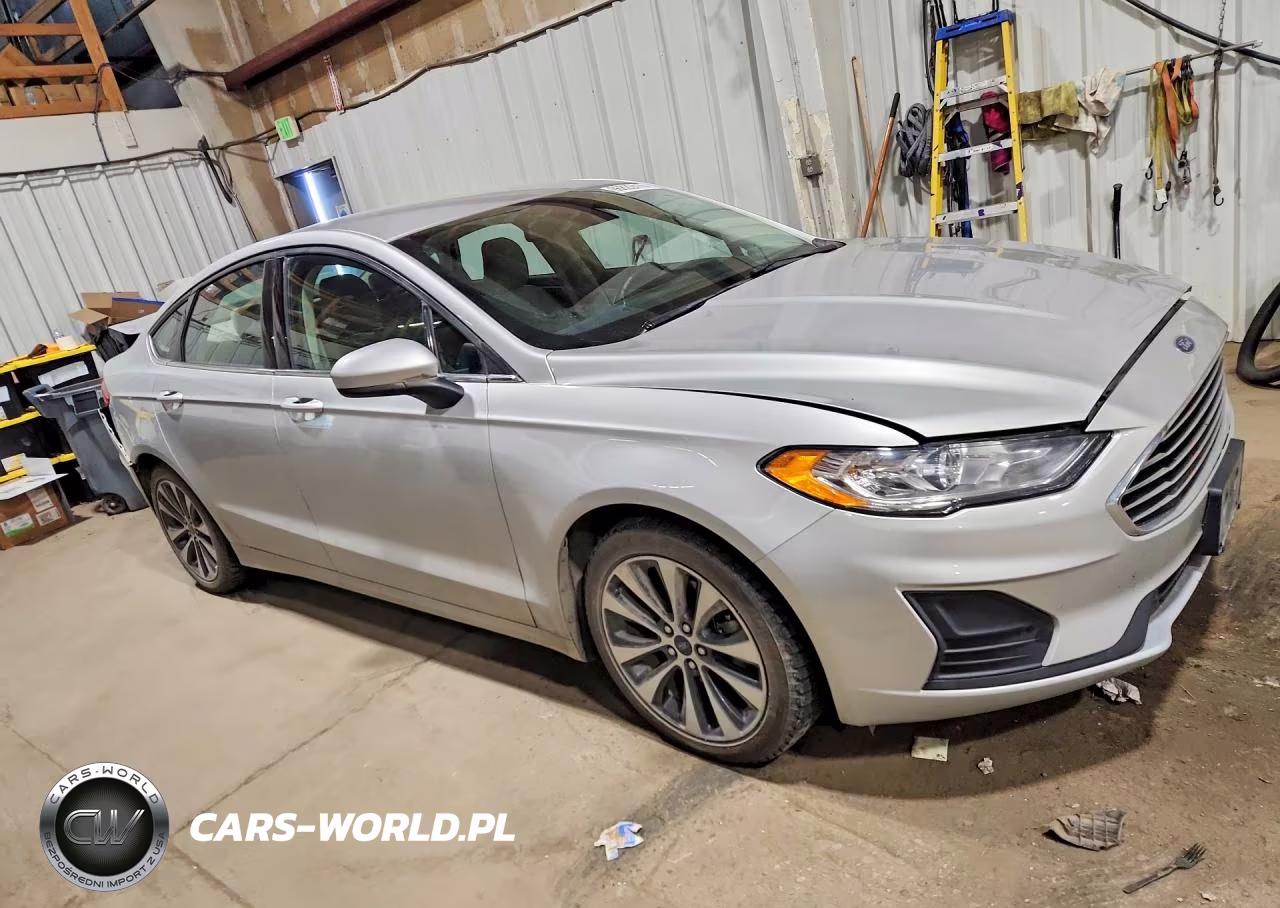 2019 Ford Fusion Se VIN:3FA6P0T93KR149401 - 4