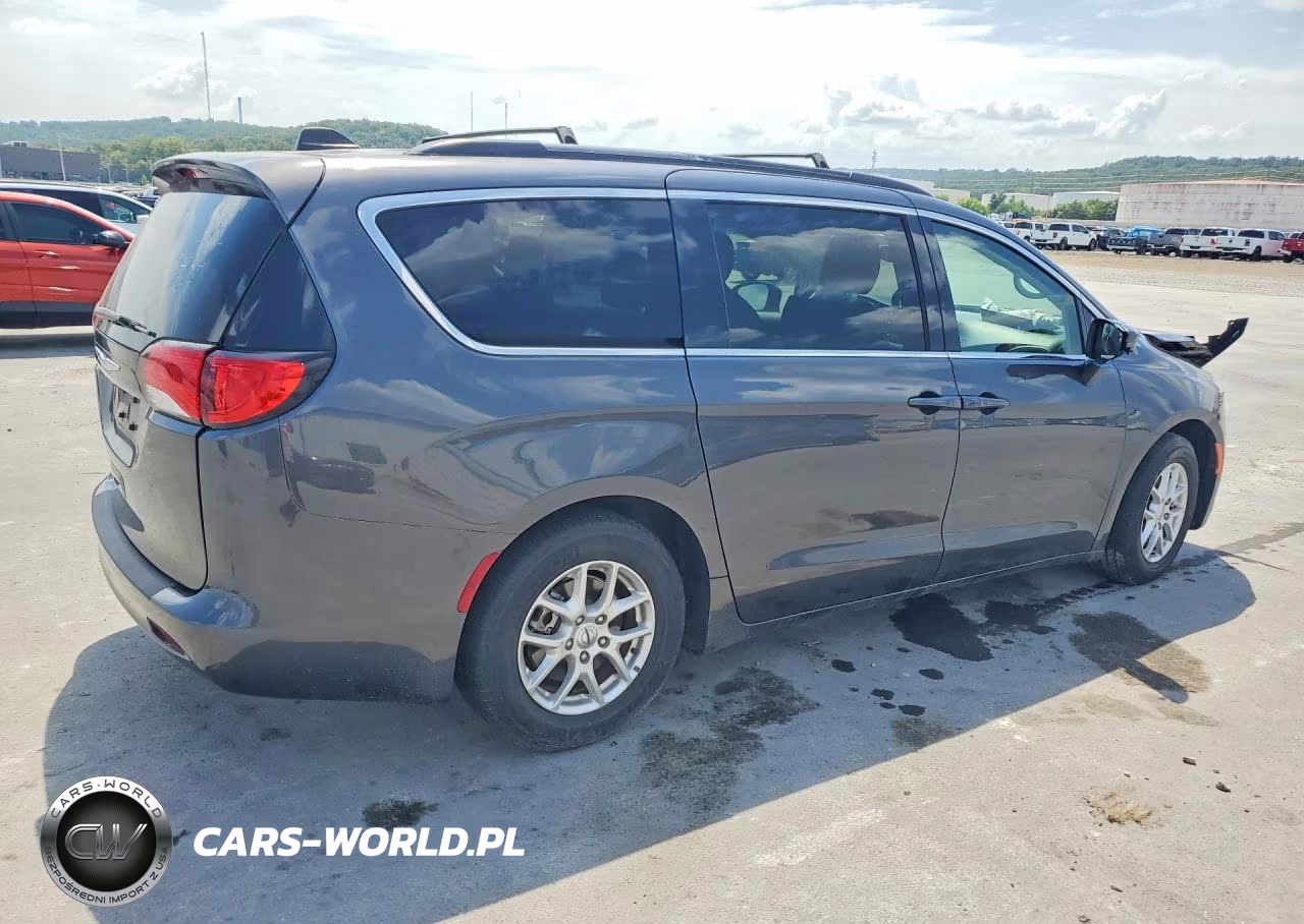 2021 Chrysler Voyager Lxi VIN:2C4RC1DG2MR527772 - 3