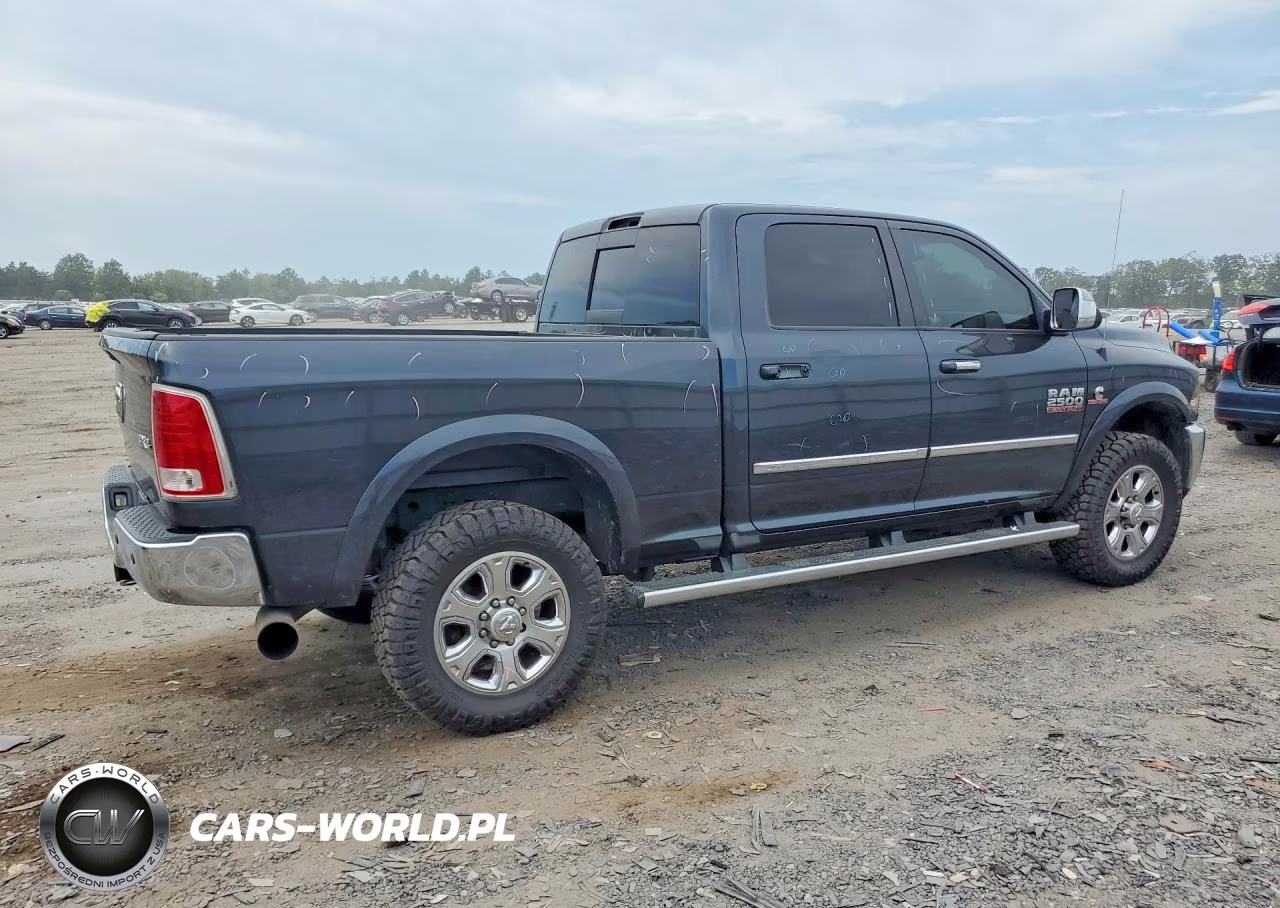 2015 Ram 2500 Laramie VIN:3C6UR5FL4FG615457 - 3