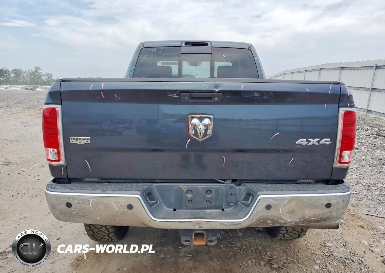 2015 Ram 2500 Laramie VIN:3C6UR5FL4FG615457 - 6