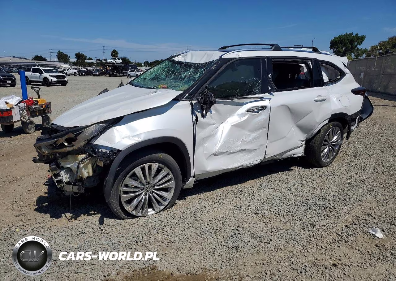 2024 Toyota Highlander Platinum