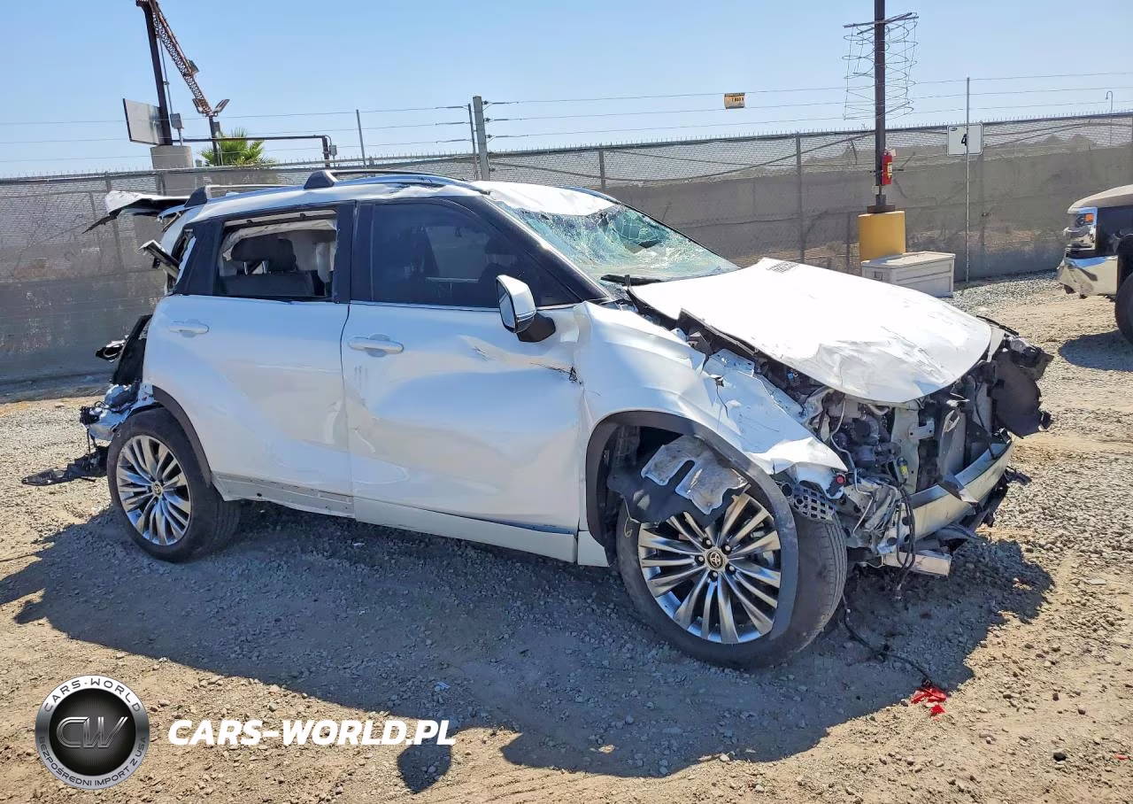 2024 Toyota Highlander Platinum VIN:5TDKDRAH7RS052712 - 4