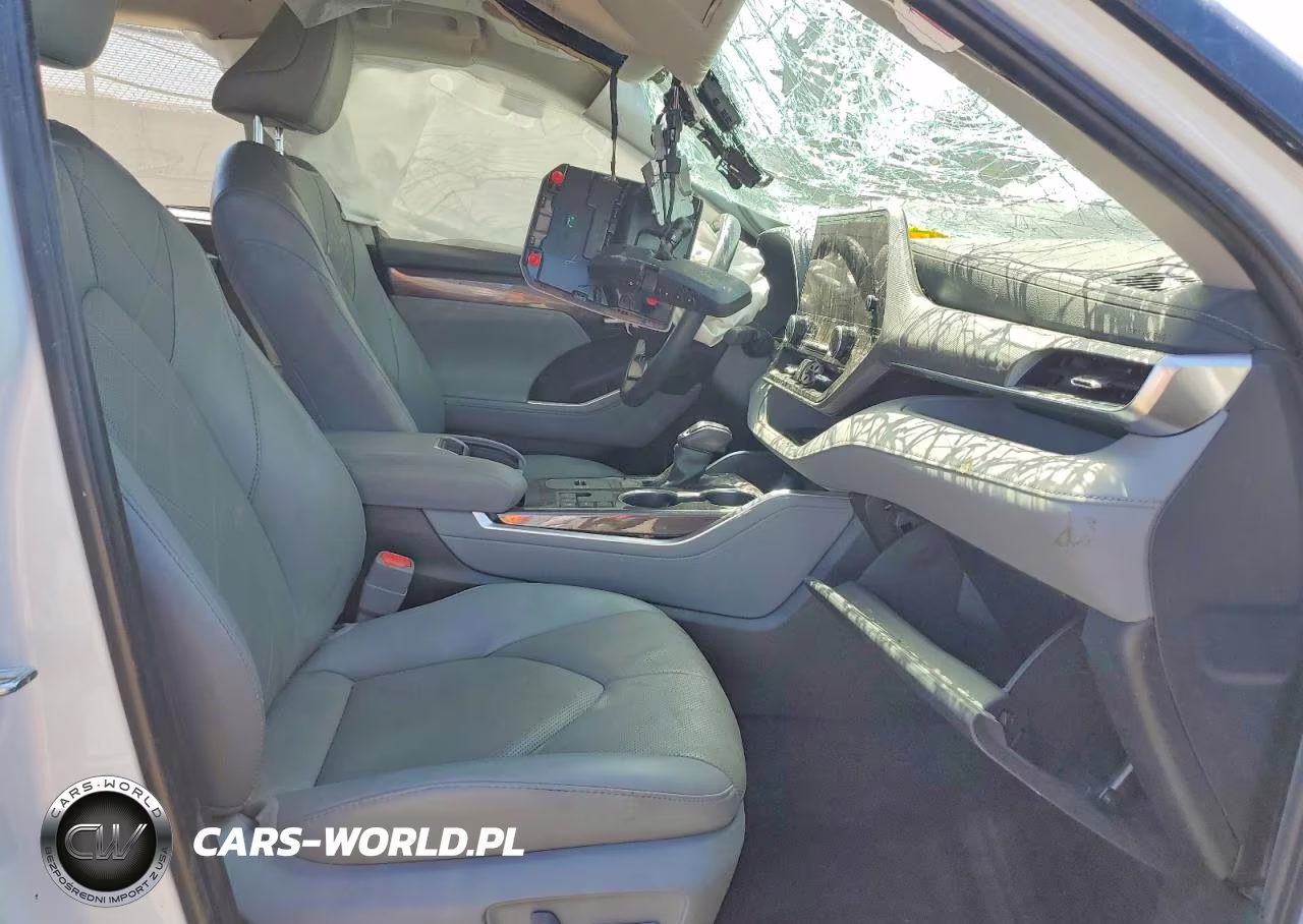 2024 Toyota Highlander Platinum VIN:5TDKDRAH7RS052712 - 7
