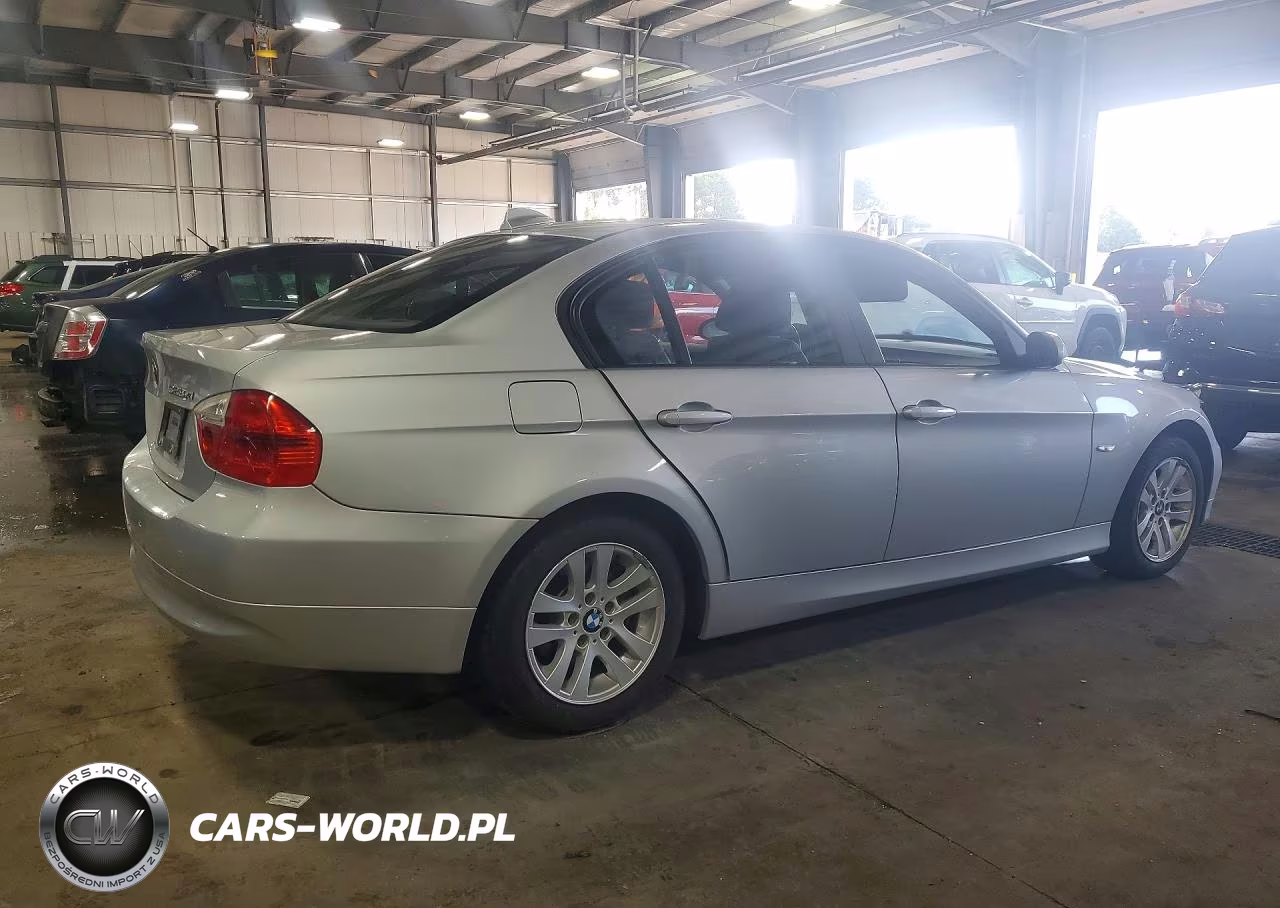 2007 BMW 328 Xi VIN:WBAVC93537KX55101 - 3