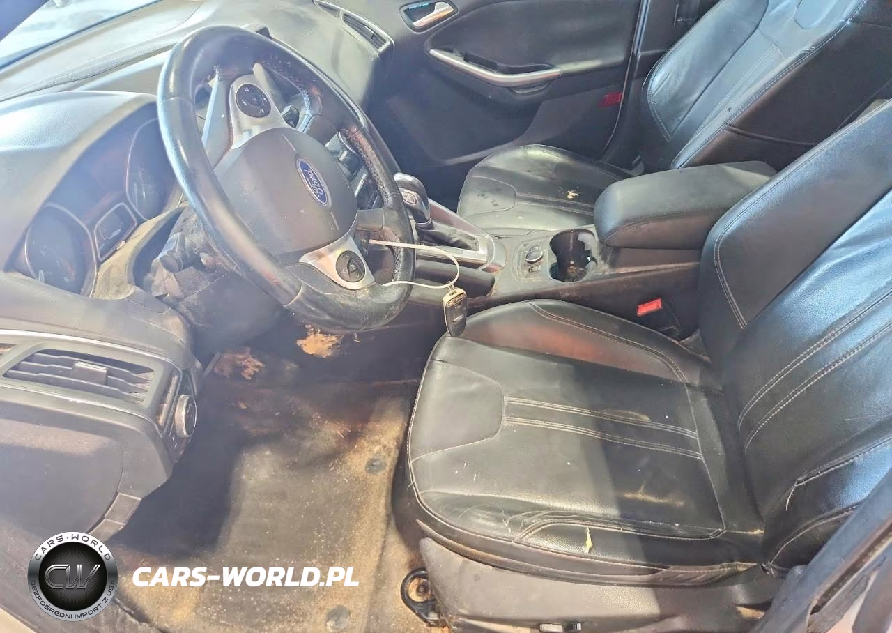 2014 Ford Focus Titanium VIN:1FADP3N21EL395620 - 7