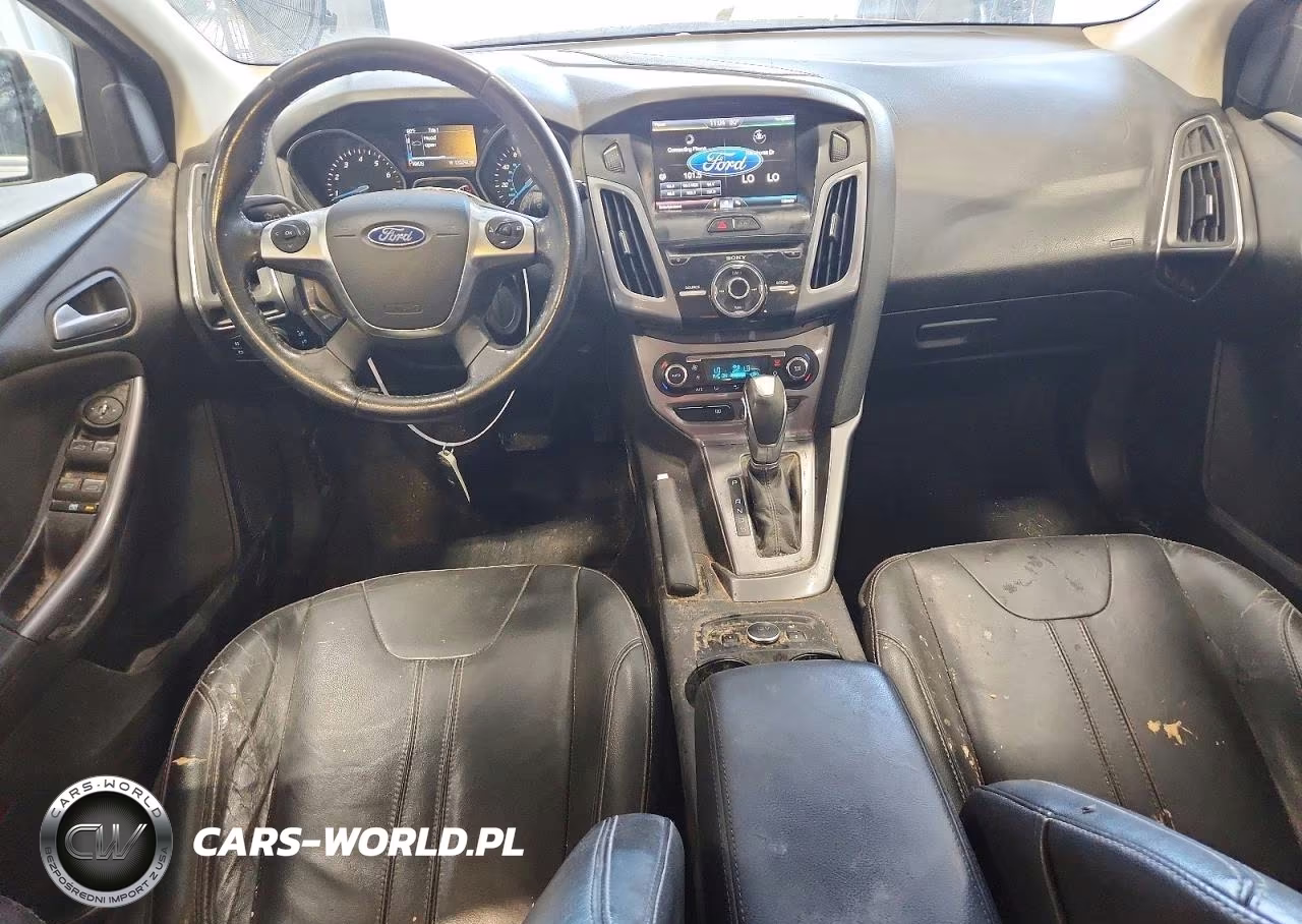 2014 Ford Focus Titanium VIN:1FADP3N21EL395620 - 8